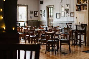 volcano union inn and pub