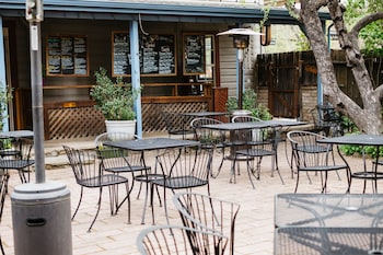 volcano union inn and pub