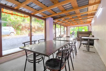 Nainital Retreat 2 Beds - By Dumnu Homes,India>>Nainital,2 star