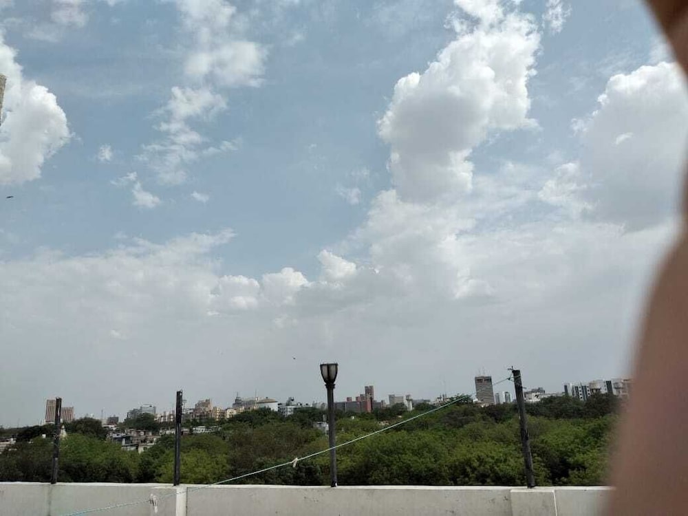 Hotel Prince Palace (The Green),Paharganj,2 star