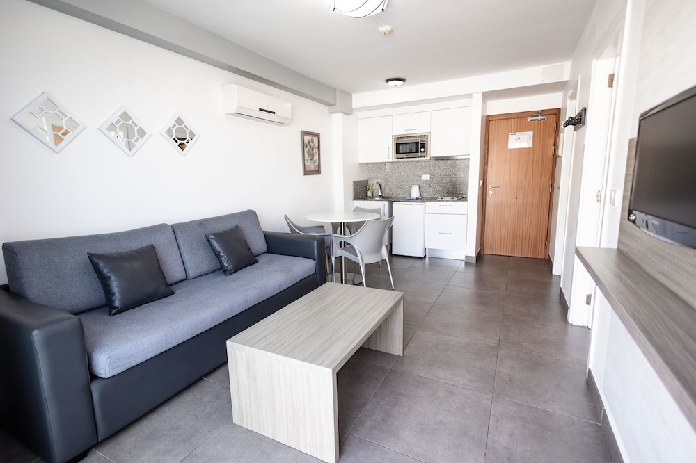 hotel servatur castillo del sol