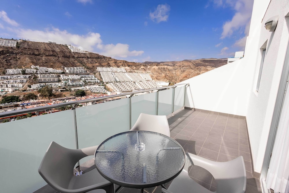 hotel servatur castillo del sol