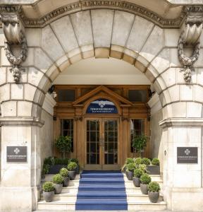 tower residences by blue orchid