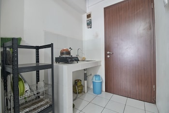 room rendi gunung putri square