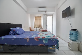 room rendi gunung putri square