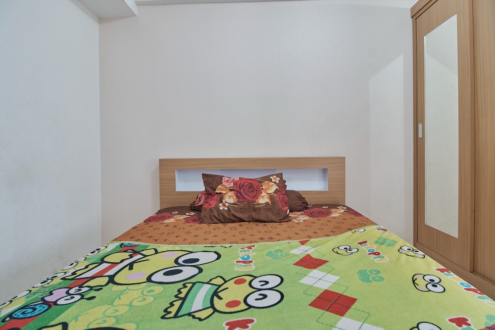 room rendi gunung putri square