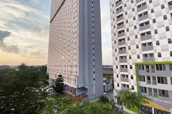 room rendi gunung putri square
