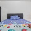 room rendi gunung putri square