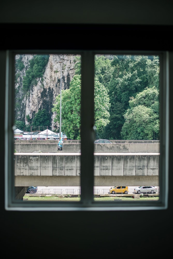 the concept hotel kl batu caves