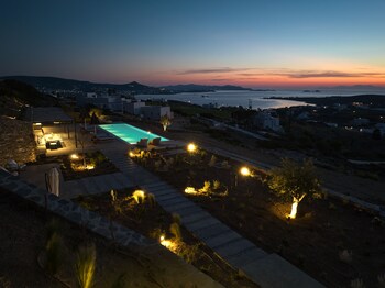 paros