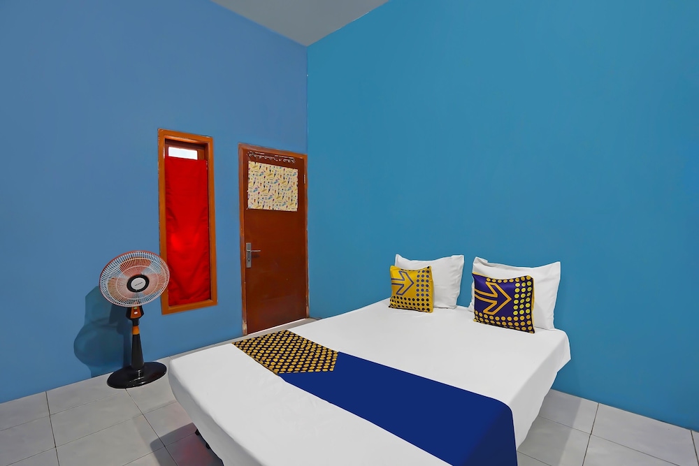oyo 92202 kost auto syariah anggaswangi