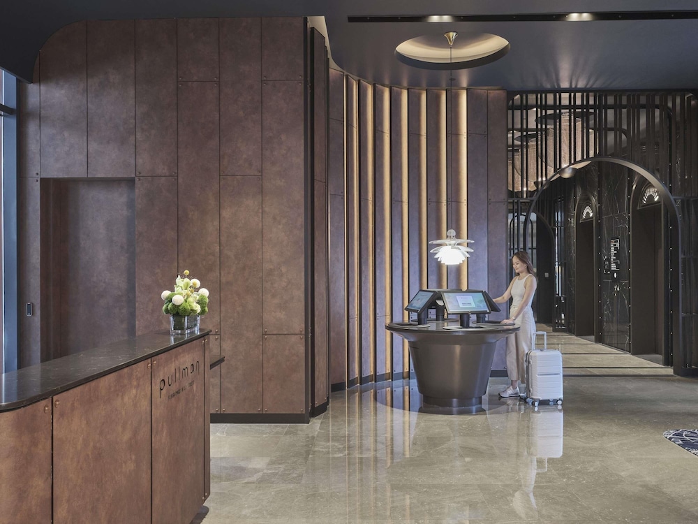 pullman singapore hill street