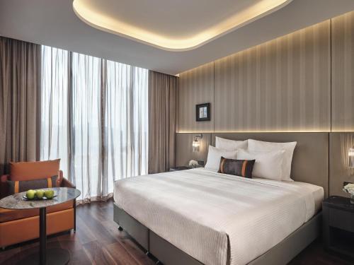 pullman singapore hill street