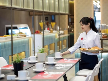 ibis palembang sanggar