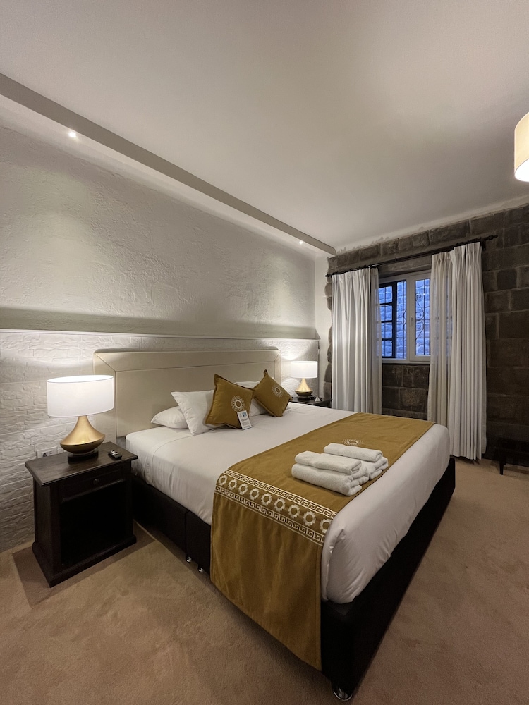 hotel katari at plaza de armas cusco