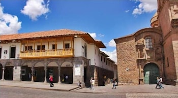 hotel katari at plaza de armas cusco