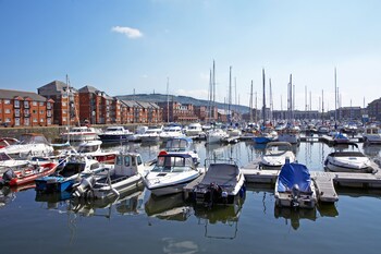 delta hotels by marriott swansea