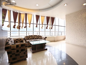 oyo 3697 hotel rivieraa