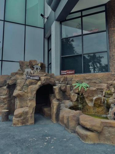 oyo 90832 hotel apsara temerloh gateway