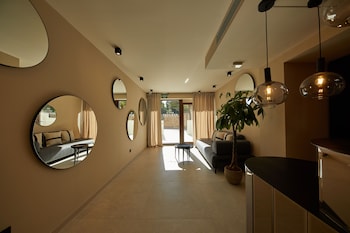 belle marivent petit hotel