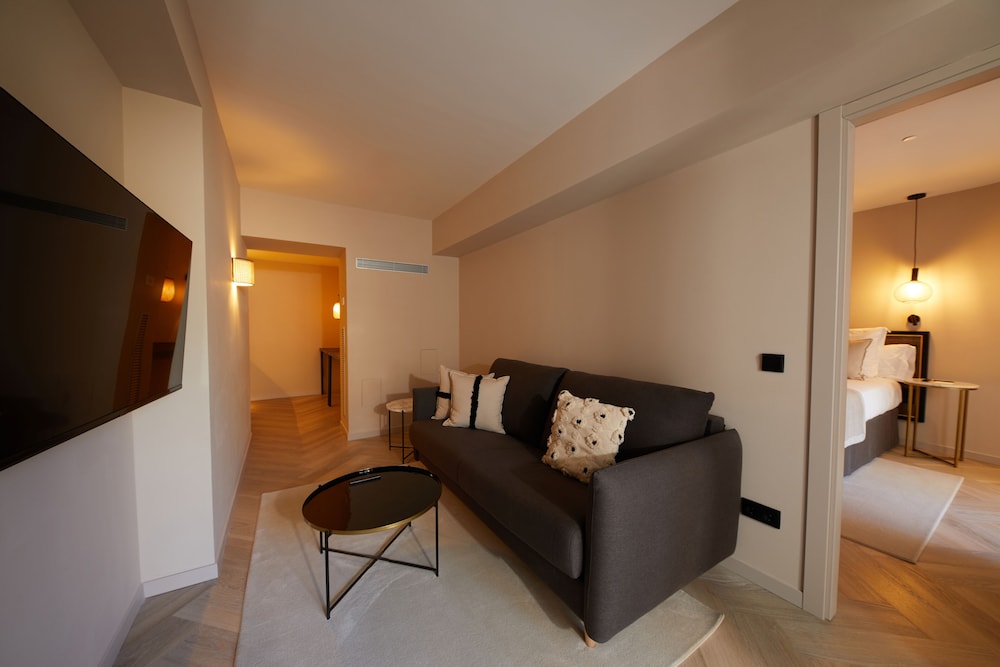 belle marivent petit hotel