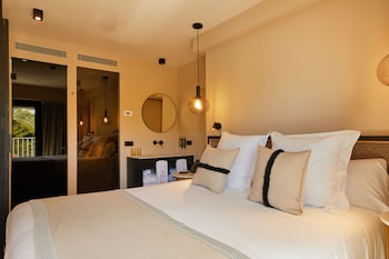 belle marivent petit hotel