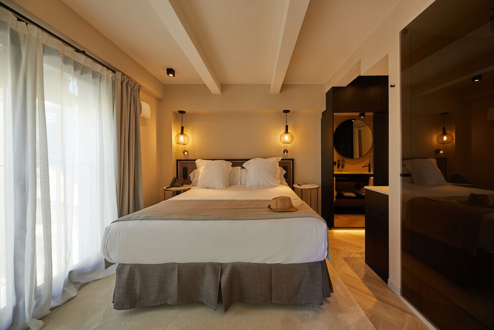 belle marivent petit hotel