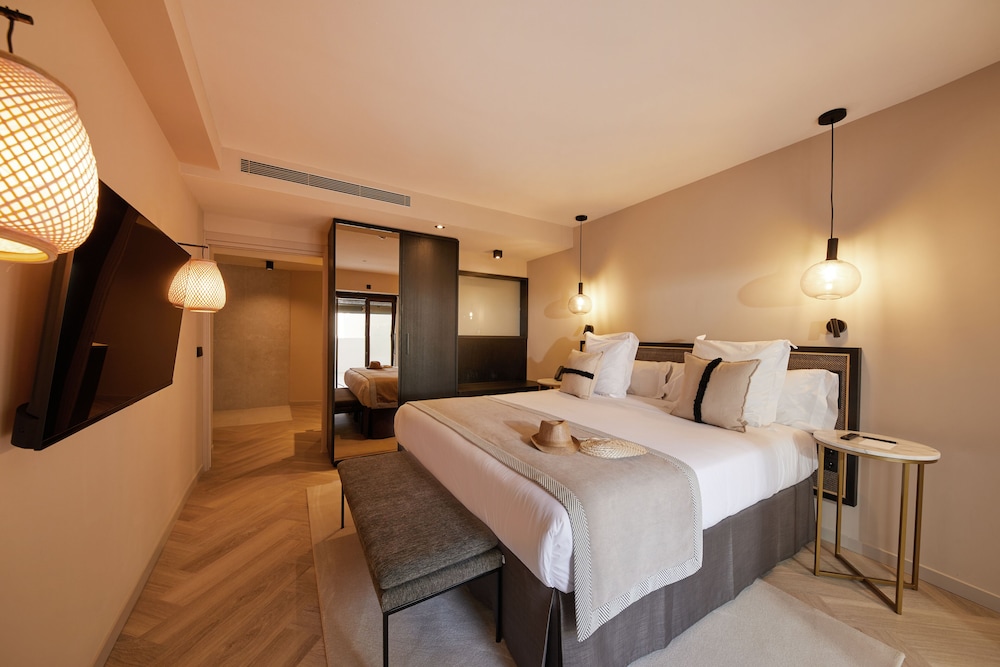 belle marivent petit hotel