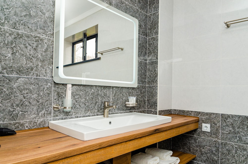 dosman hotel bishkek