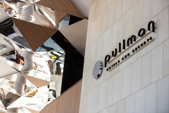 pullman sydney penrith