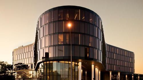 pullman sydney penrith