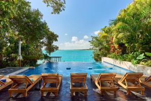 cristalino lagoon front hotel restaurant and spa