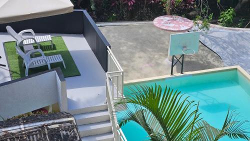 a touch of pink secret garden resort