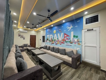 hotel happy home