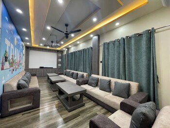 hotel happy home