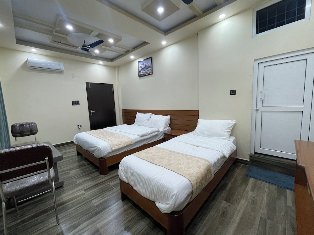 hotel happy home