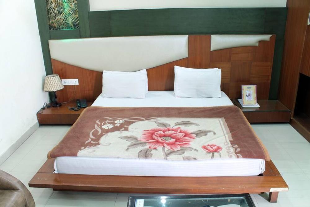 staybook hotel aira