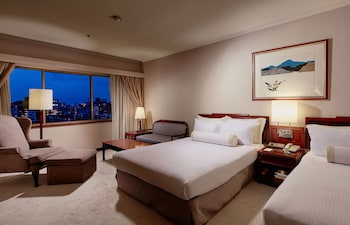 the howard plaza hotel taipei
