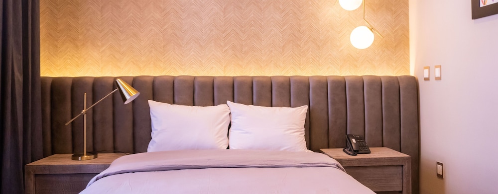 capitalino hotel y plaza