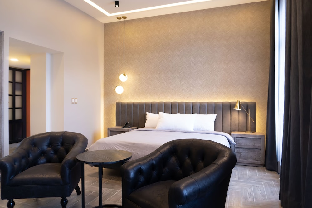 capitalino hotel y plaza