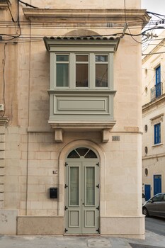 marea central apartments