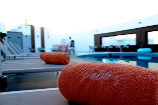 pyramisa hotel apartments dubai