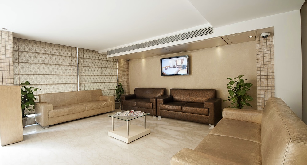 mayur hotel