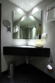 mayur hotel