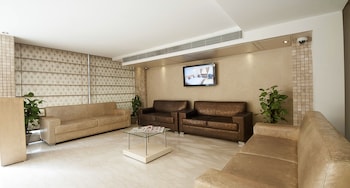 mayur hotel