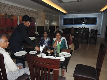 mayur hotel