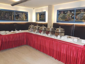 mayur hotel