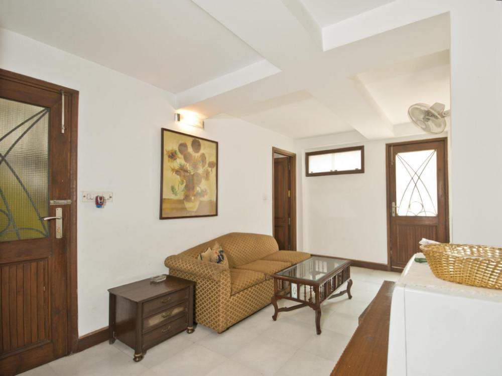 trendy bed and breakfast and service apartments