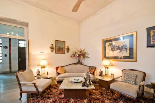 trendy bed and breakfast and service apartments