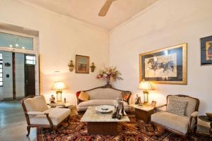 trendy bed and breakfast and service apartments